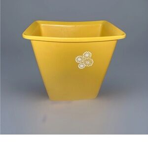 Vtg 1970s Rubbermaid Wastebasket 2952 Floral Trashcan 1972 Yellow Daisy 10" Tall